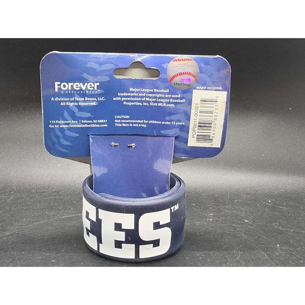 New MLB Forever Collectibles SLAPPERZ NY Yankees Wristband Slap Bracelet